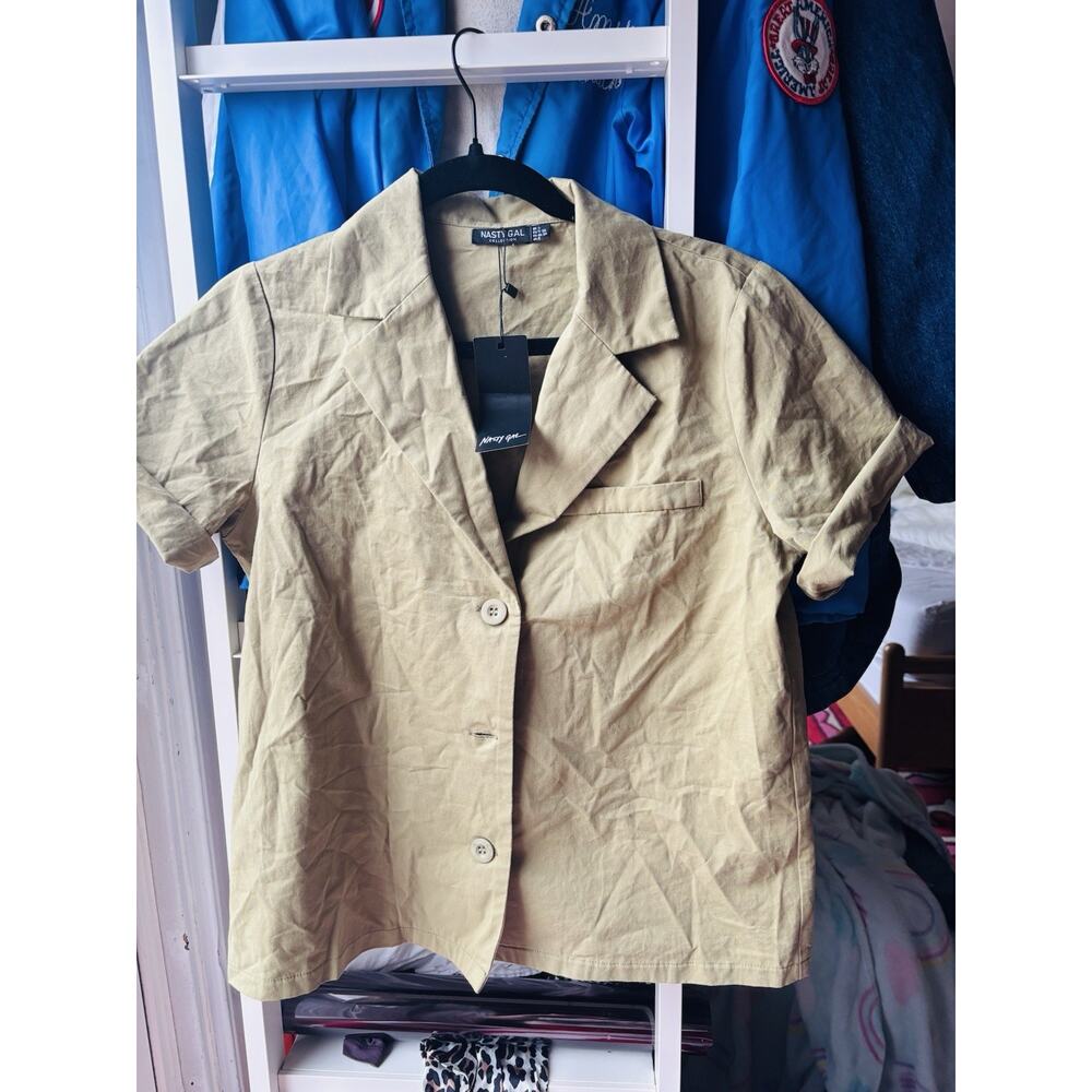Nasty Gal BNWT‎ khaki short sleeve poplin shirt size US 4